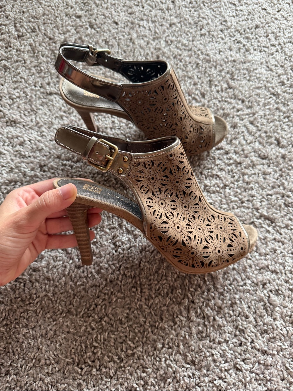 Anne Klein Open Toe Sandals 6.5